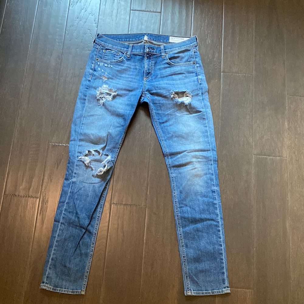 Rag & Bone mid-rise, slim fit boyfriend jeans size 28, style “Dre”